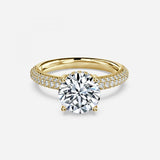 Round Cut Diamond Engagement Ring