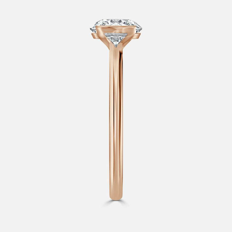 1.5ct Bezel-Set Center Round Diamond Ring