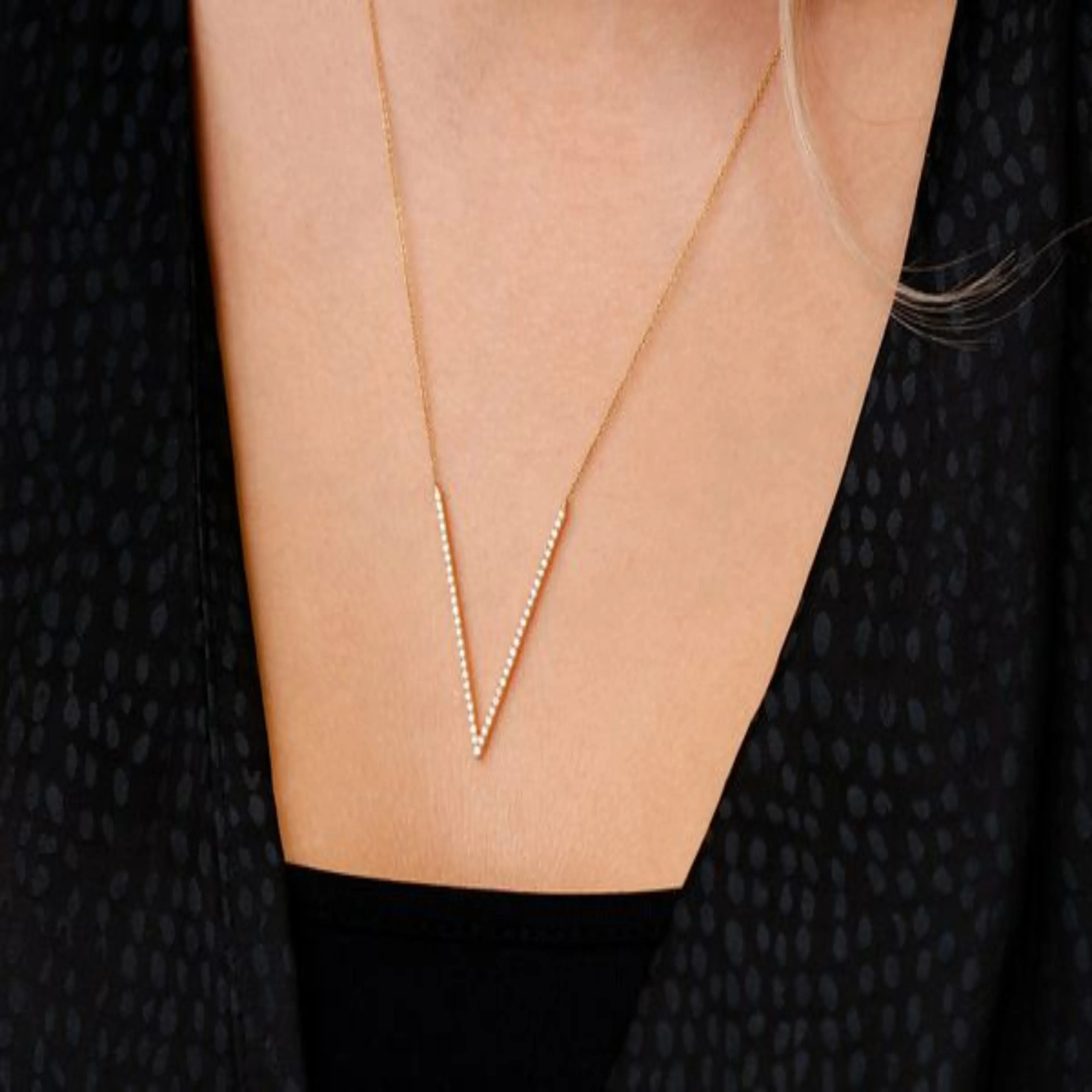 V-Shape Diamond Necklace 14K Solid Gold - 0.33 CTW