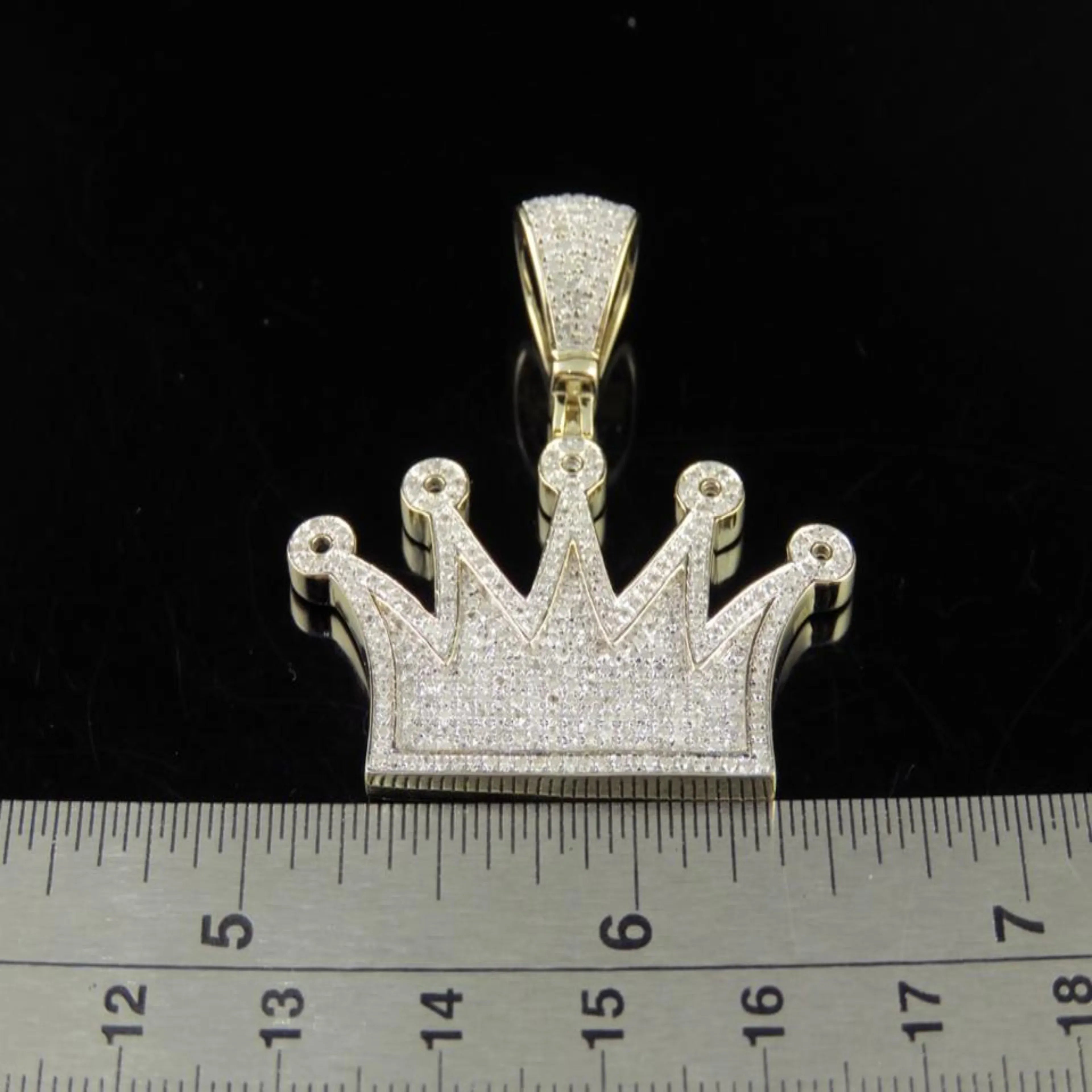 14K solid Gold Round Crown Diamond Pendant - 2.61 CTW