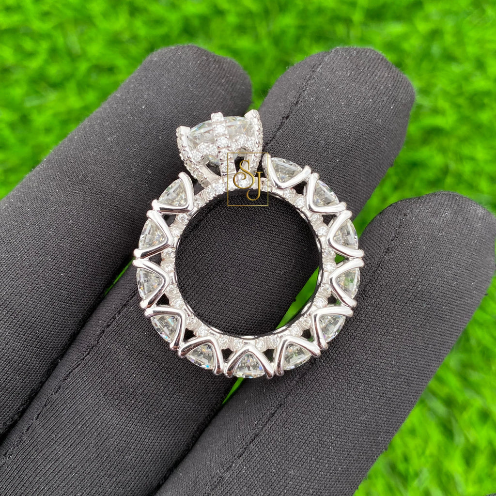 Diamond band 14k Solid Gold