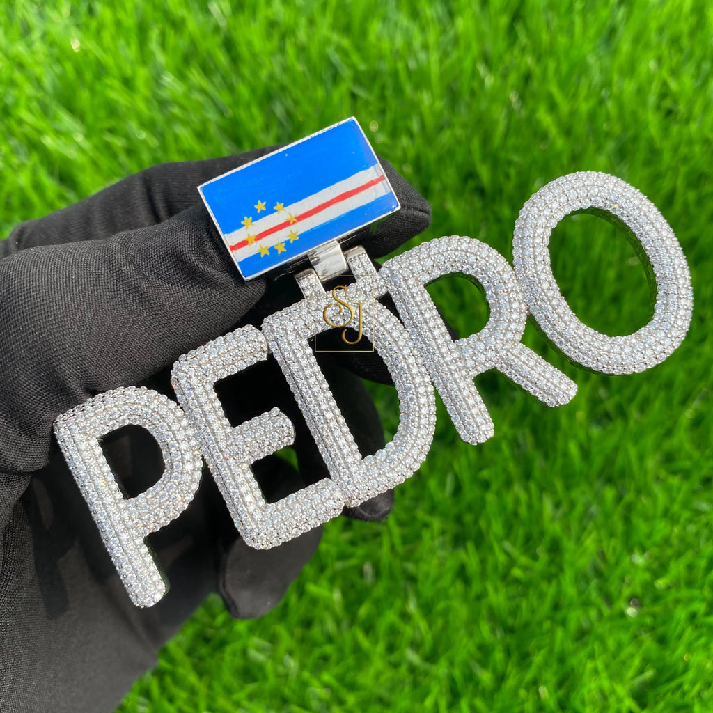 Diamond Name Pendant “Pedro” in 10K solid Gold – 7.56 CTW