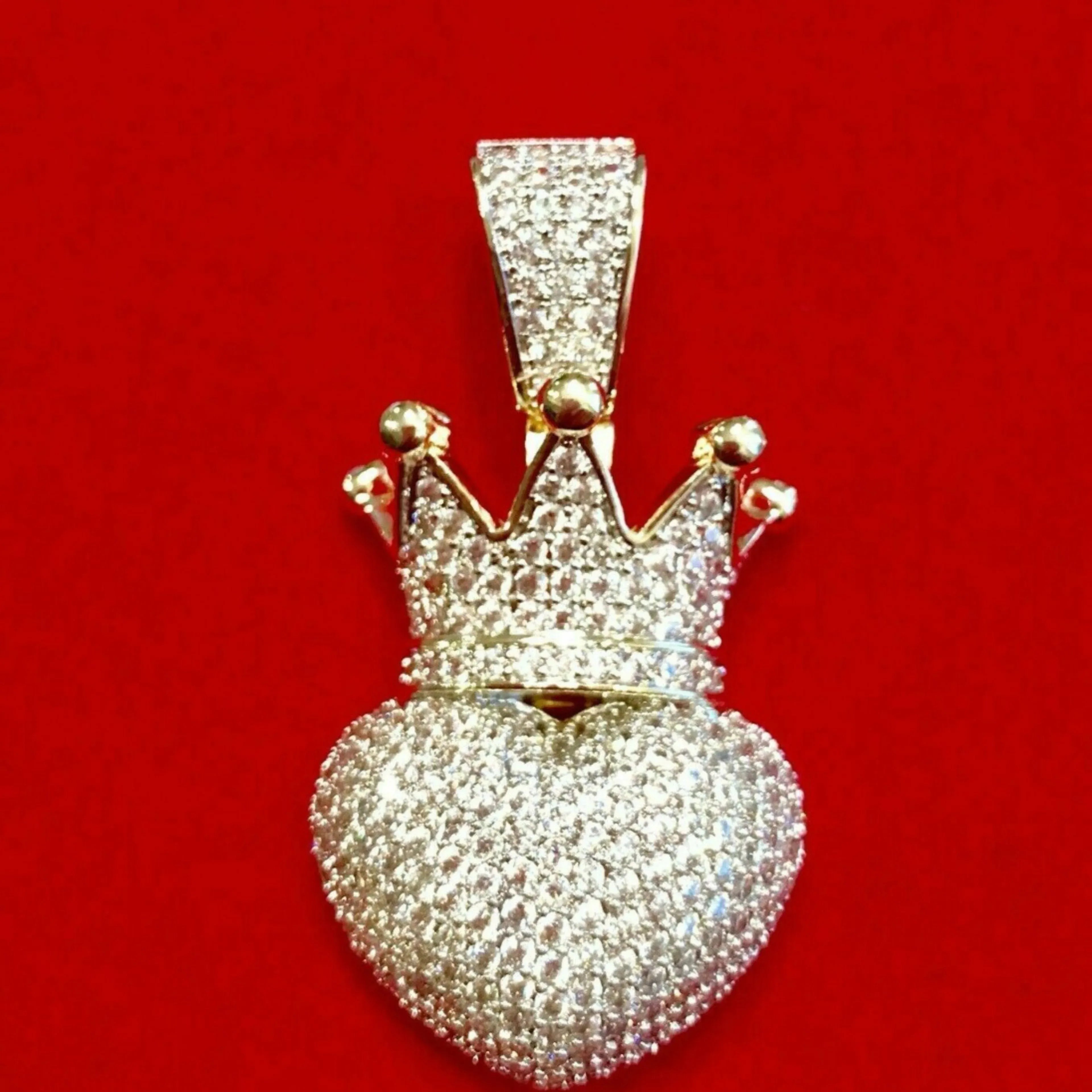 Hip hop Heart Crown 925 Silver Diamond Pendant - 1.36 CTW