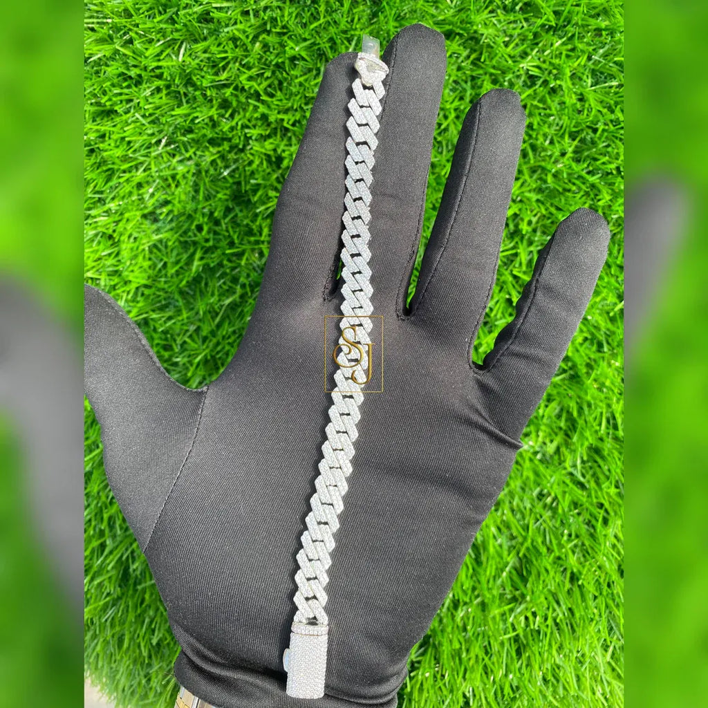 Men's 8MM VVS Cuban Link Bracelet