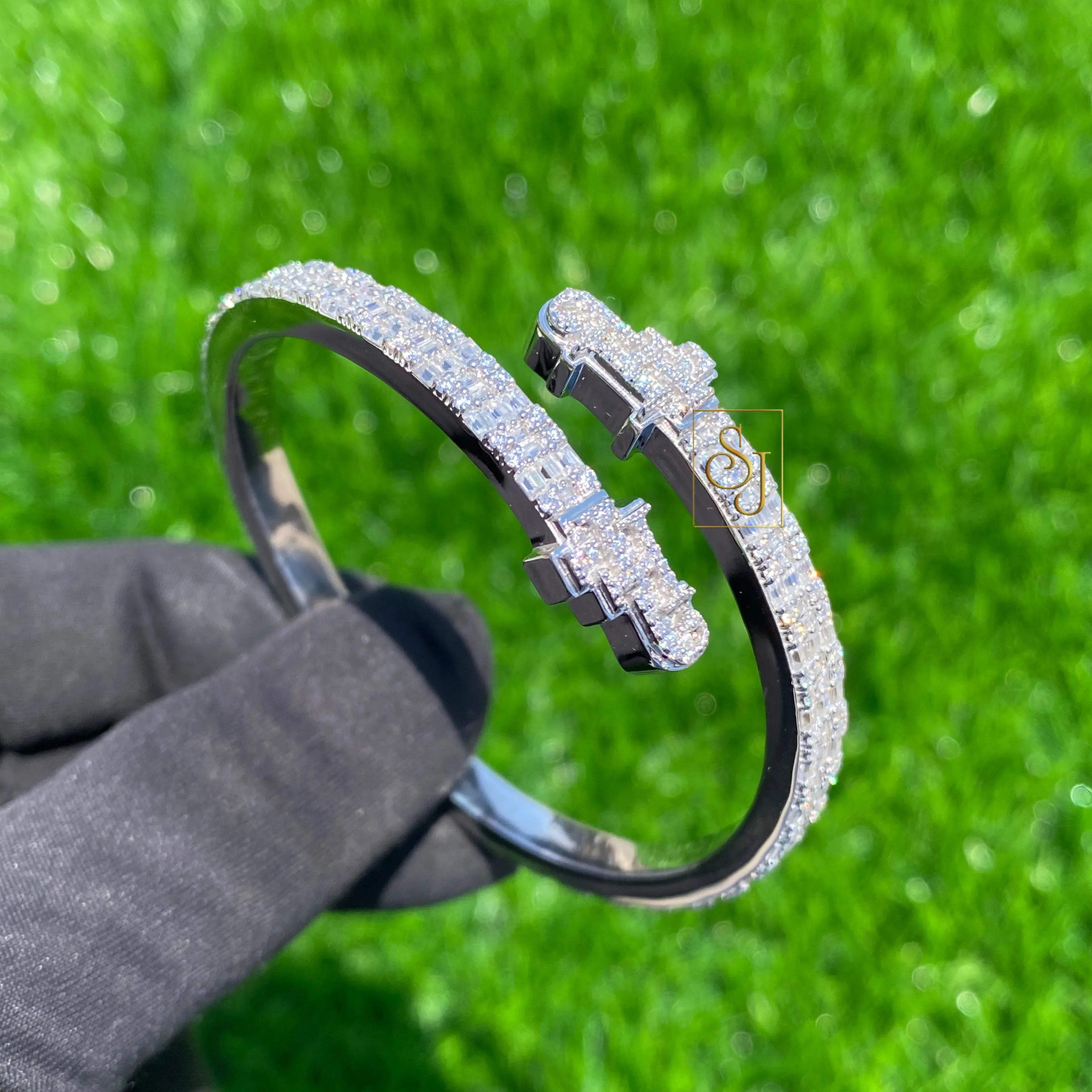 Men's Baguette VVS Diamond Cuban Link Bracelet