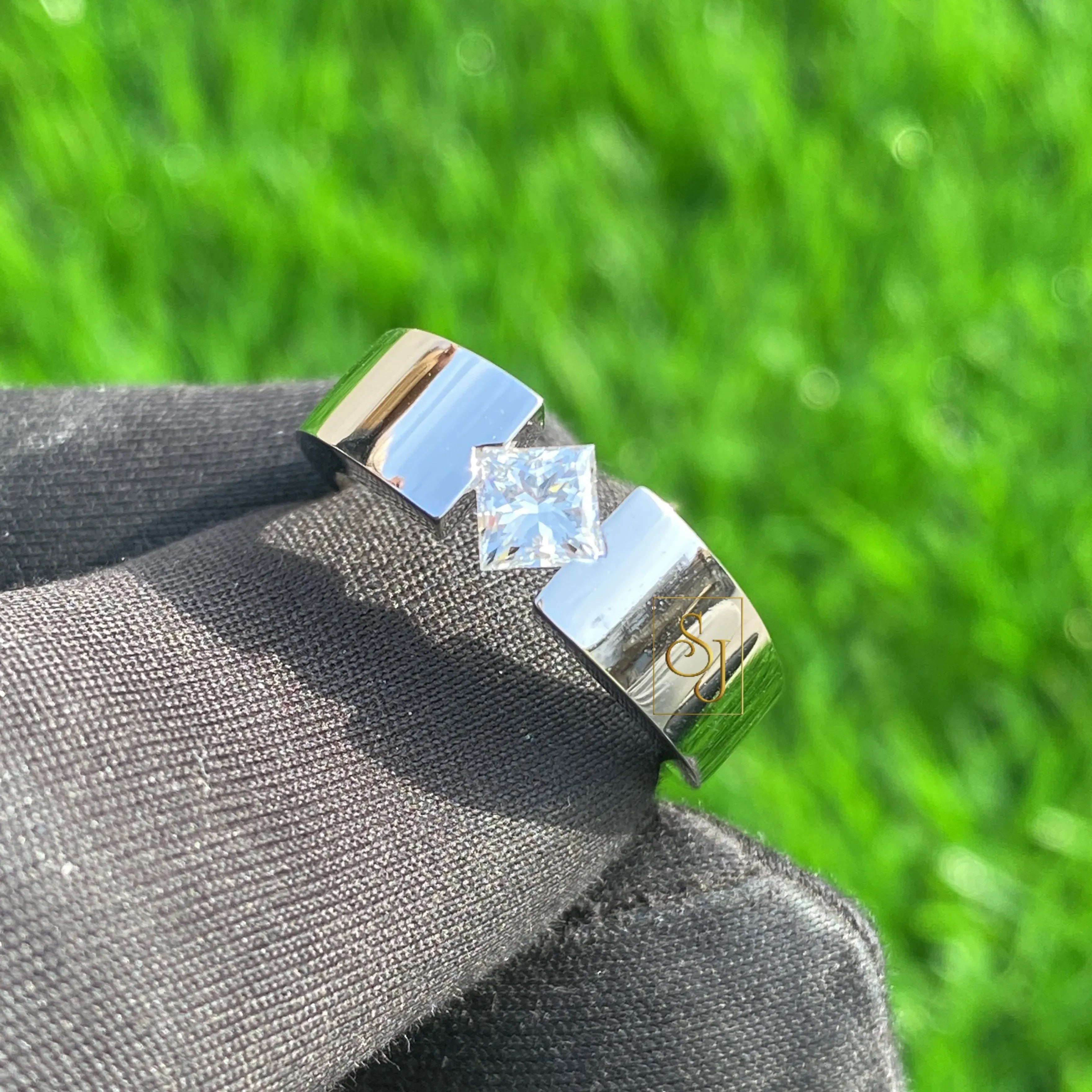 14K White Gold VVS Princess Diamond Engagement Ring for Women