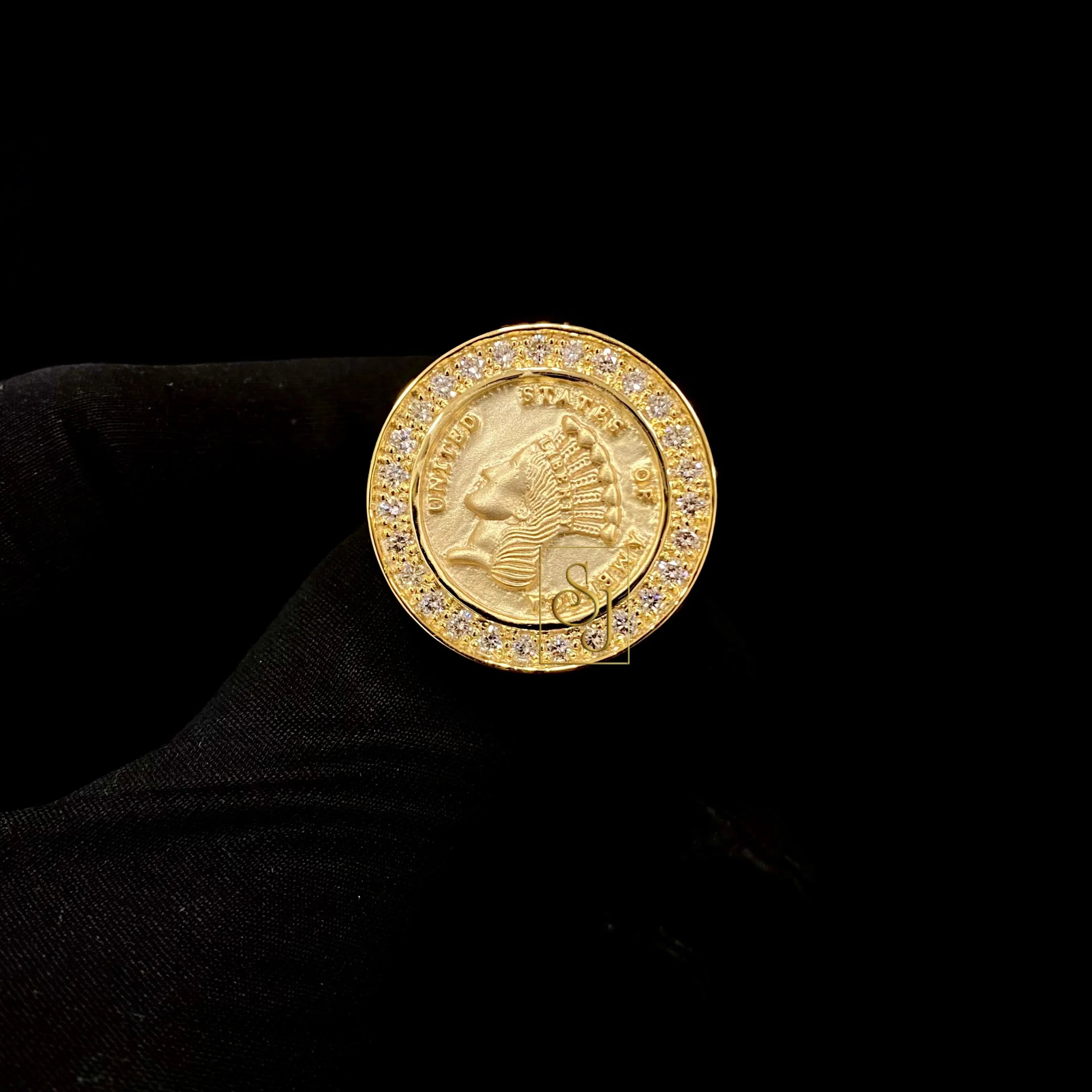 10k solid Gold Queen Statement Ring