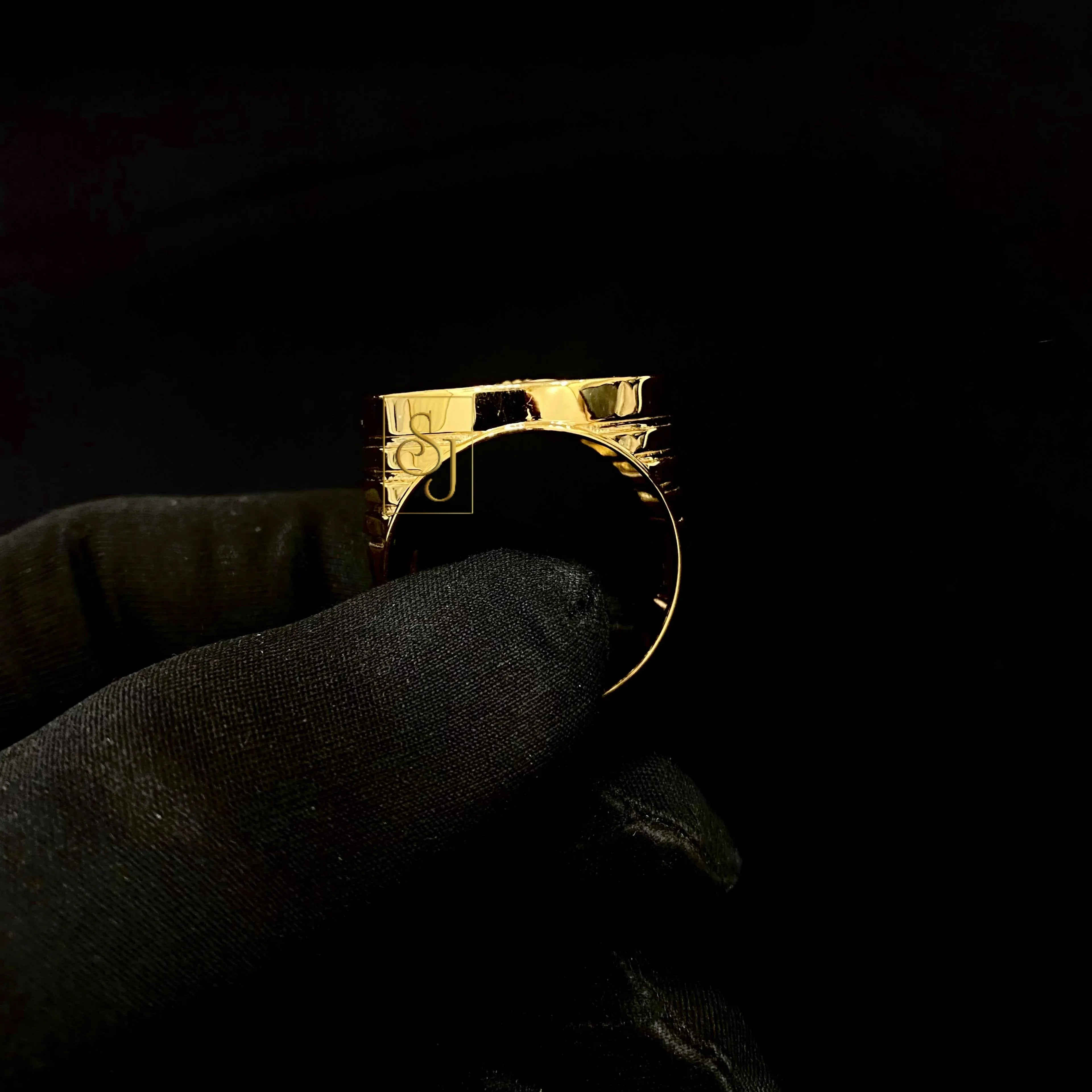 10k solid Gold Queen Statement Ring