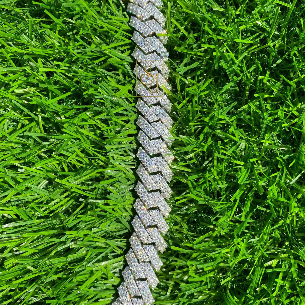 18MM Premium diamond iced out Cuban Link Chain for men