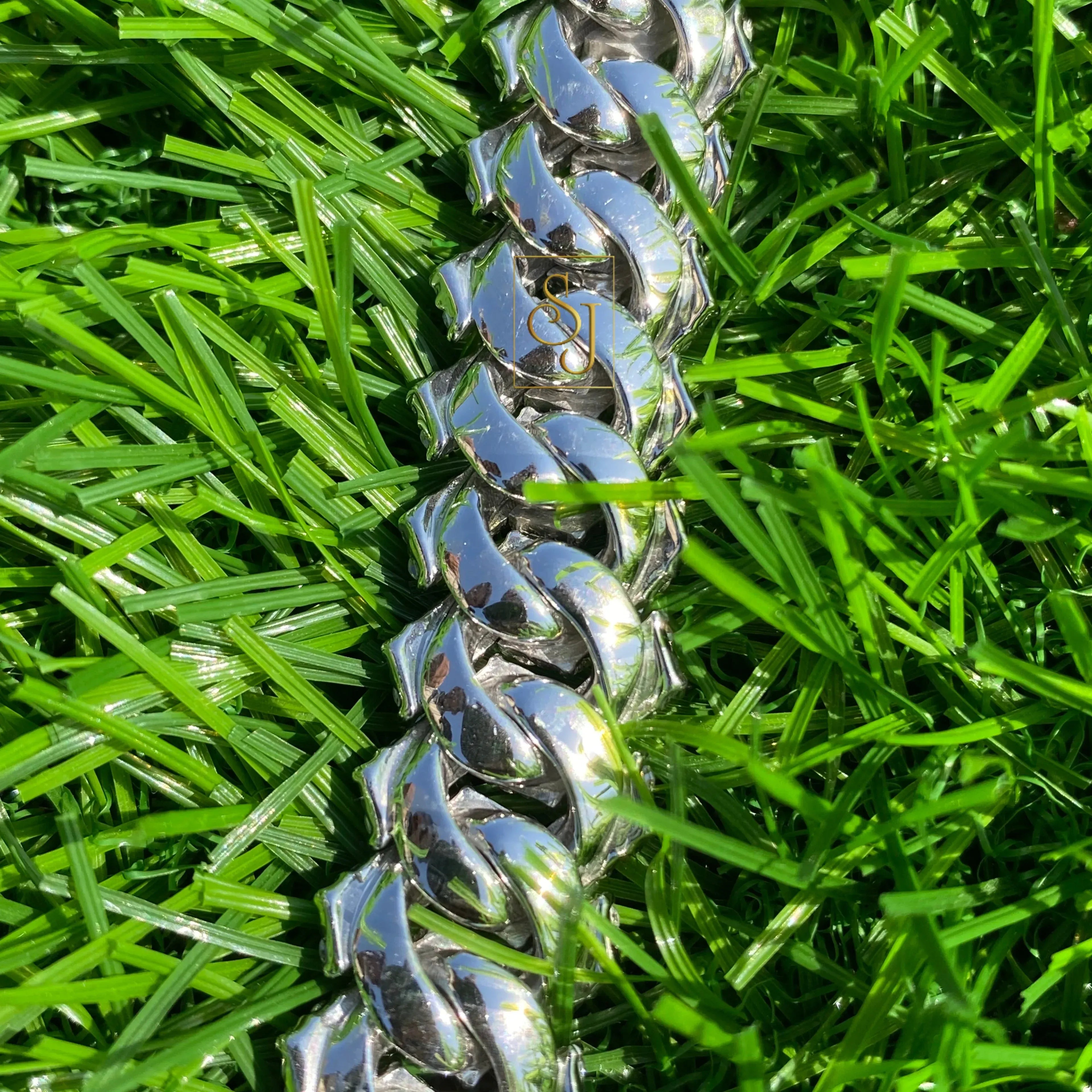 18MM Premium diamond iced out Cuban Link Chain for men