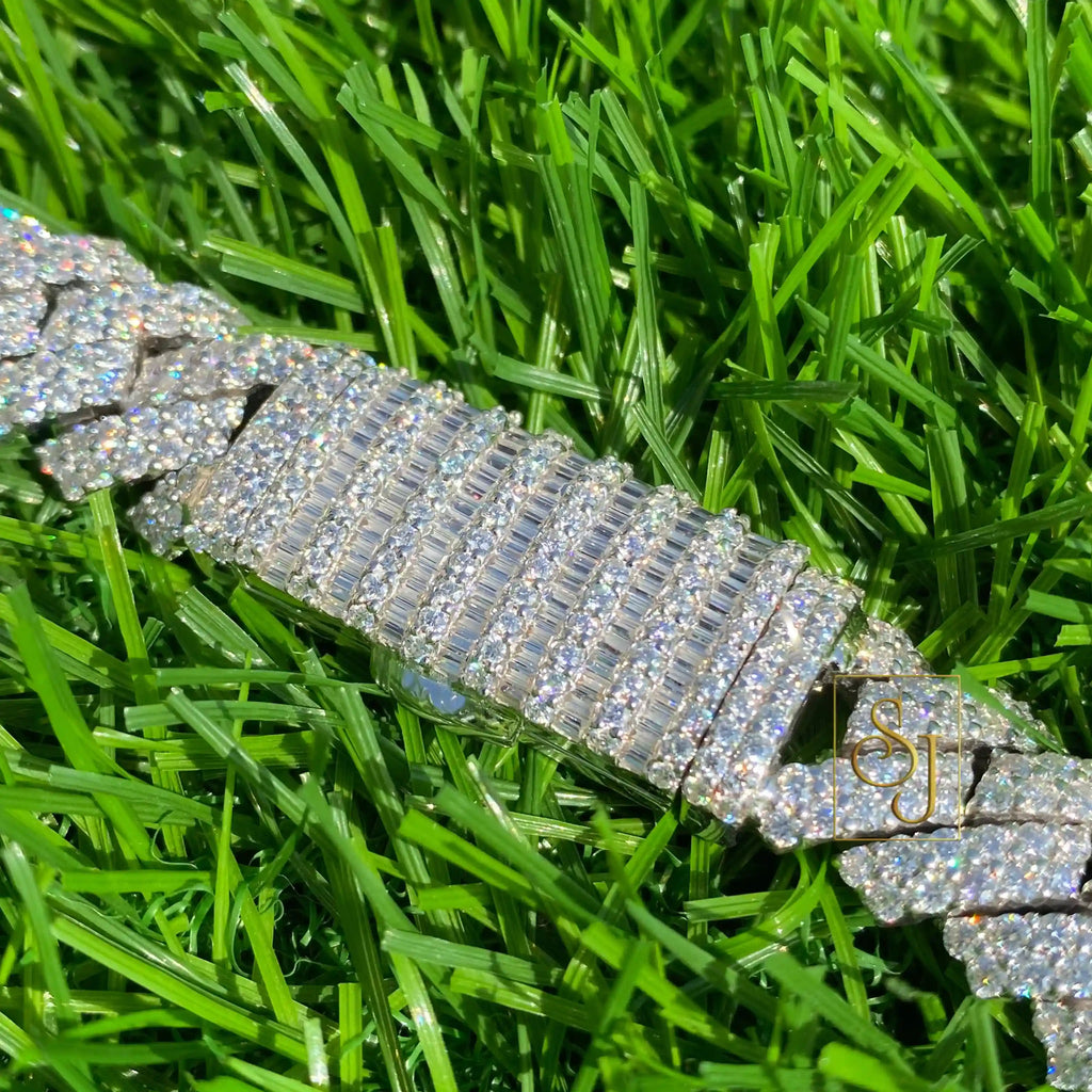 18MM Premium diamond iced out Cuban Link Chain for men