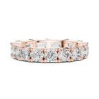 Shared Prong Emerald & Roound Moissanite Eternity Ring 0.99 CTW