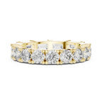 Shared Prong Emerald & Roound Moissanite Eternity Ring 0.99 CTW