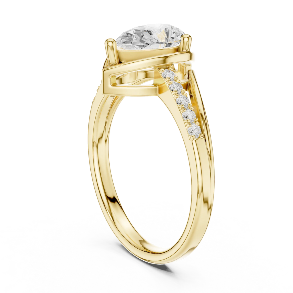 18K White Gold Pear-Cut Diamond Split Shank Engagement Ring