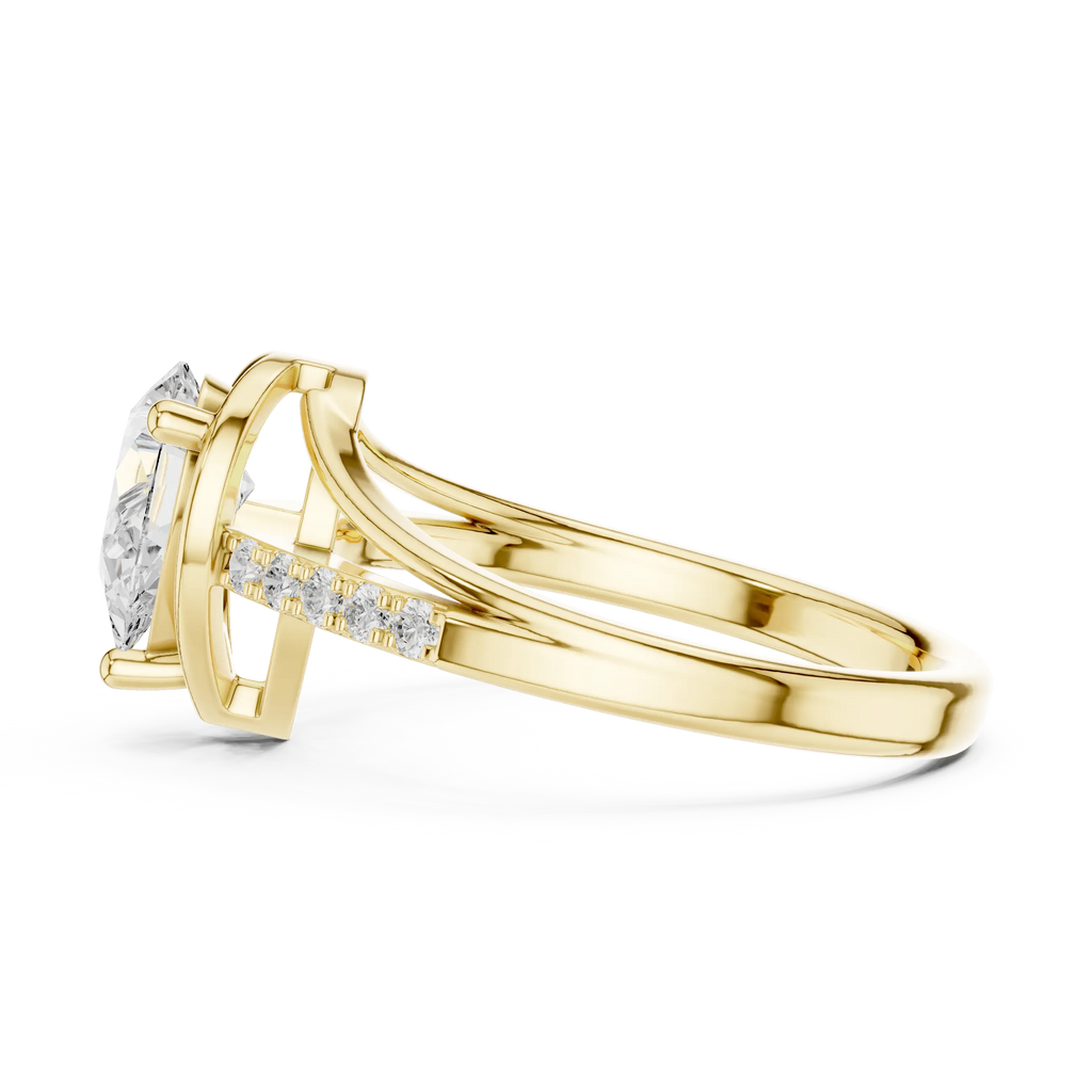18K White Gold Pear-Cut Diamond Split Shank Engagement Ring