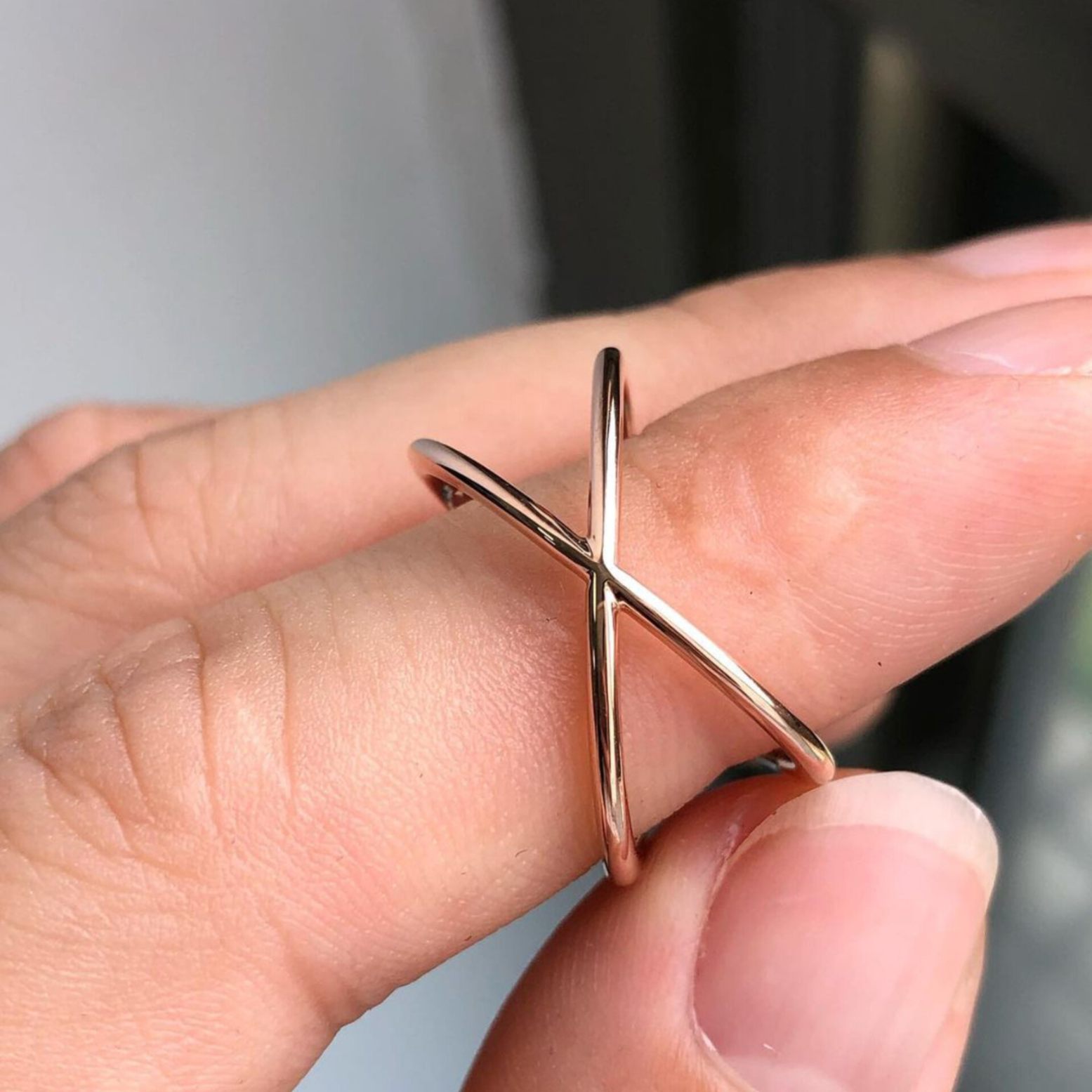 Women's Dainty Diamond Ring