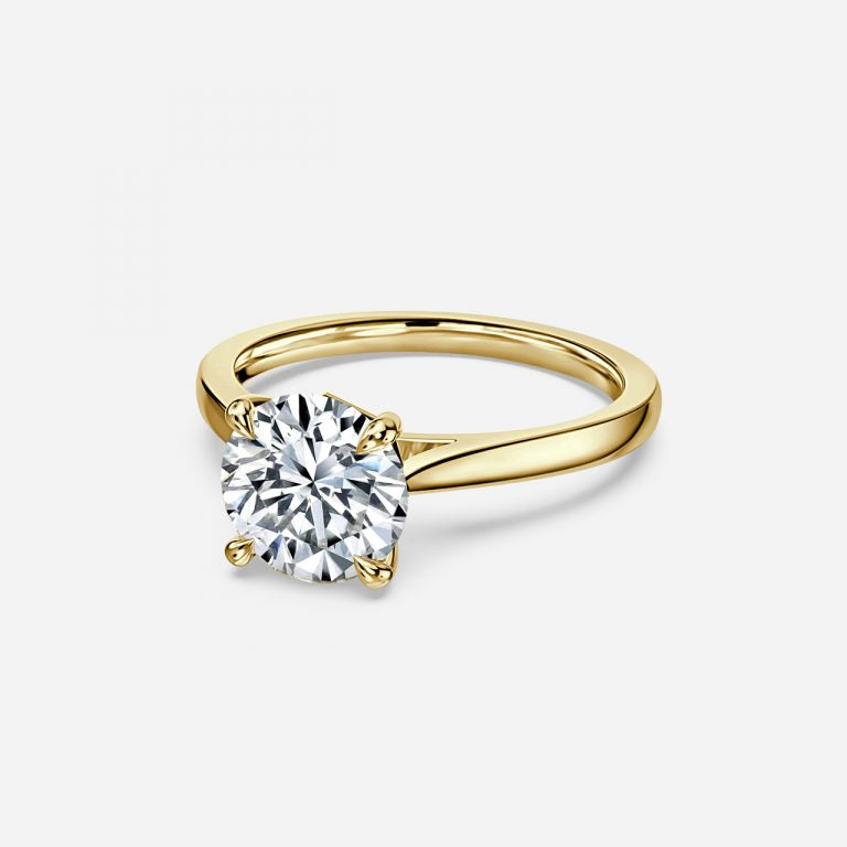 Round Cut Diamond Engagement Ring