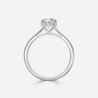 Round Cut Engagement Ring