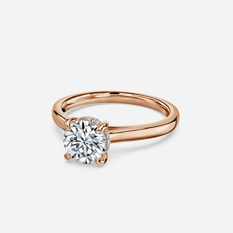 Round Cut Engagement Ring