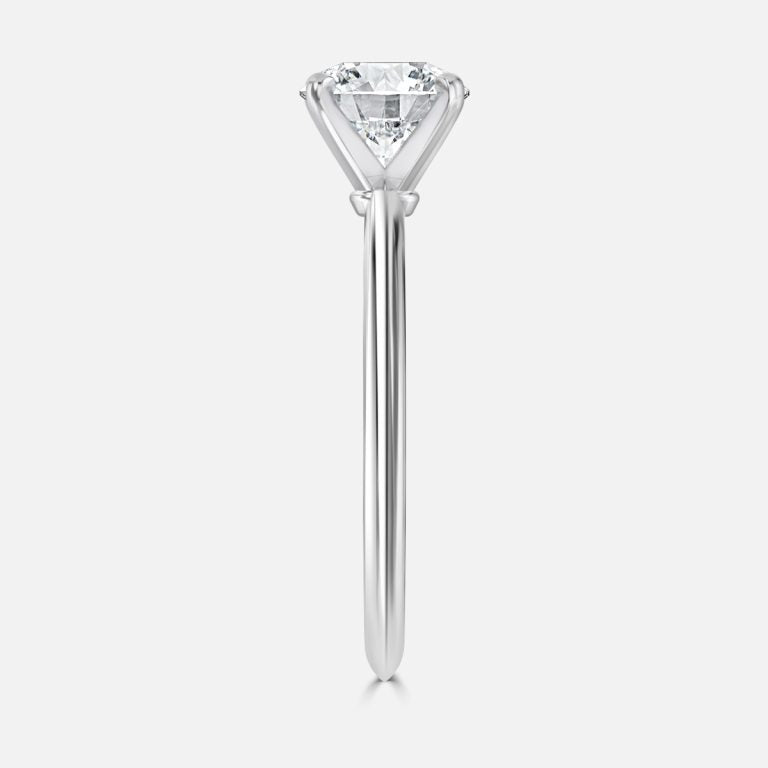 Round Cut Solitaire Engagement Ring