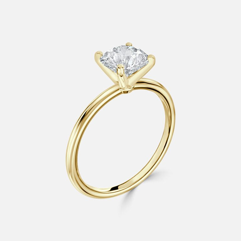 Round Cut Solitaire Engagement Ring