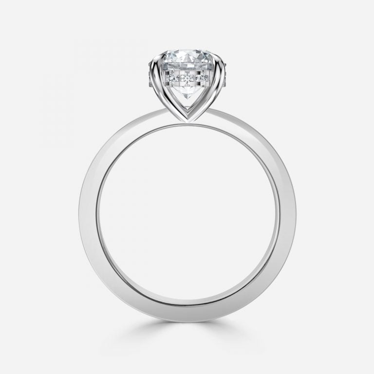 Round Cut Engagement Ring