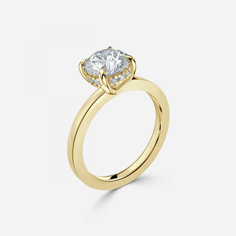 Round Cut Engagement Ring