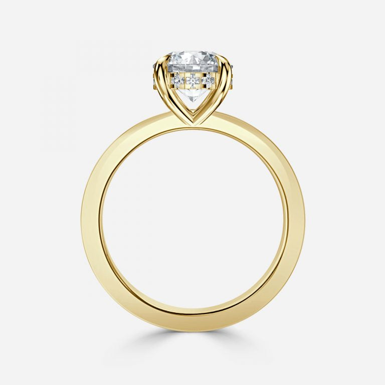 Round Cut Engagement Ring