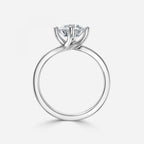 Round Cut Diamond Solitaire Engagement Ring