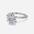 Round Cut Solitaire Engagement Ring