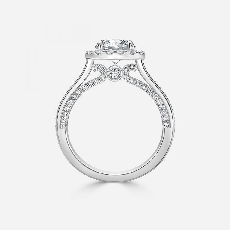 Round Cut Halo Engagement Ring