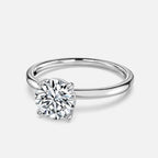 Round Cut Solitaire Engagement Ring