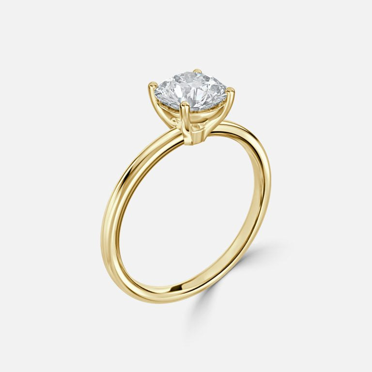Round Cut Solitaire Engagement Ring