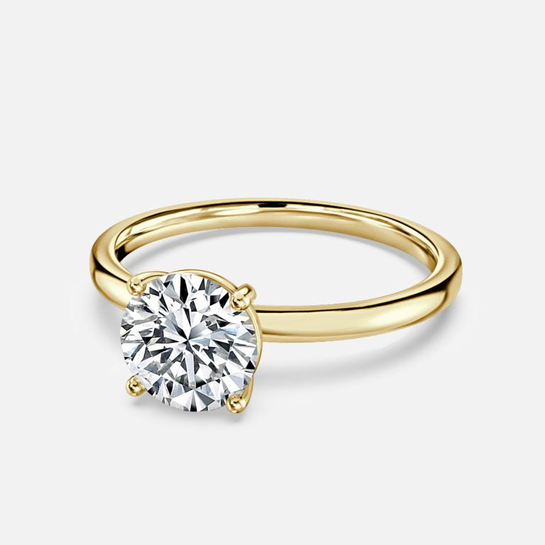 Round Cut Solitaire Engagement Ring