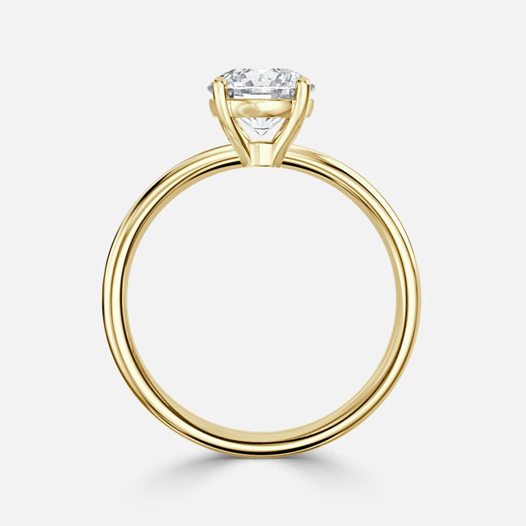 Round Cut Solitaire Engagement Ring
