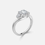 Round Cut Diamond Engagement Ring