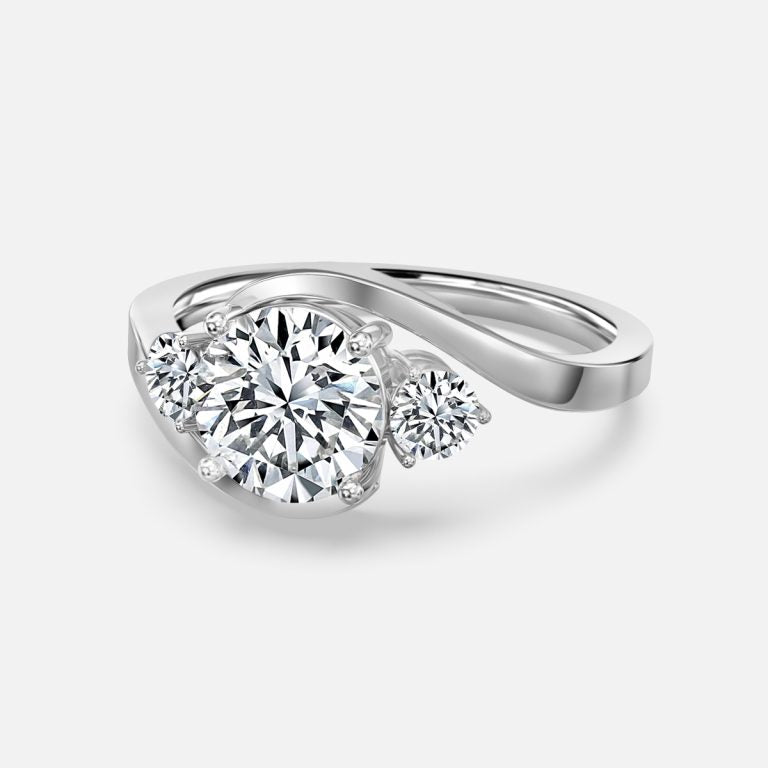 Round Cut Diamond Engagement Ring