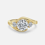 Round Cut Diamond Engagement Ring