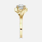 Round Cut Diamond Engagement Ring