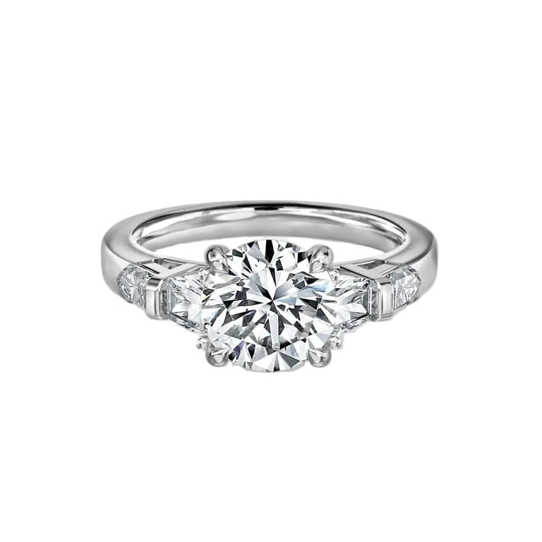 Round Cut Distinct and Elegant Engagement Ring