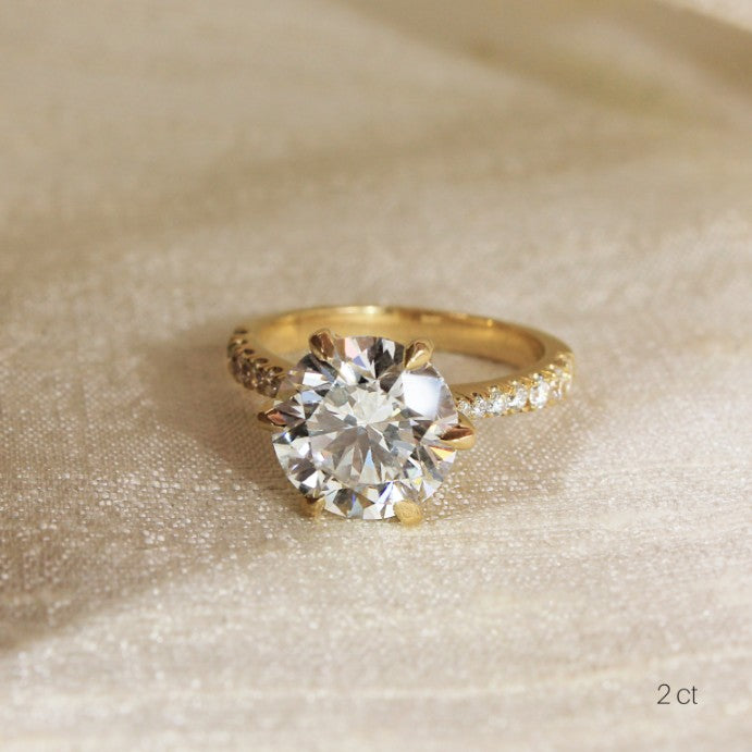 Round Brilliant Cut Micro Setting Diamond Ring