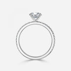 Round Cut Engagement Ring