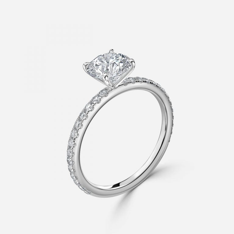 Round Cut Engagement Ring