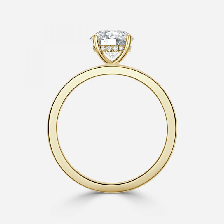 Round Cut Engagement Ring