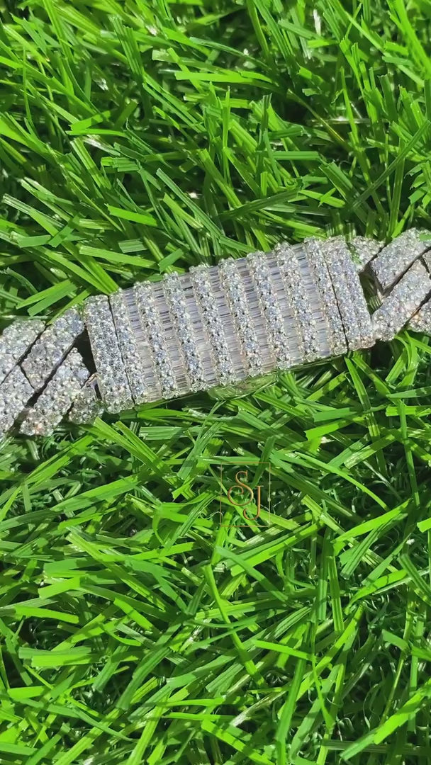 18MM Premium diamond iced out Cuban Link Chain for men