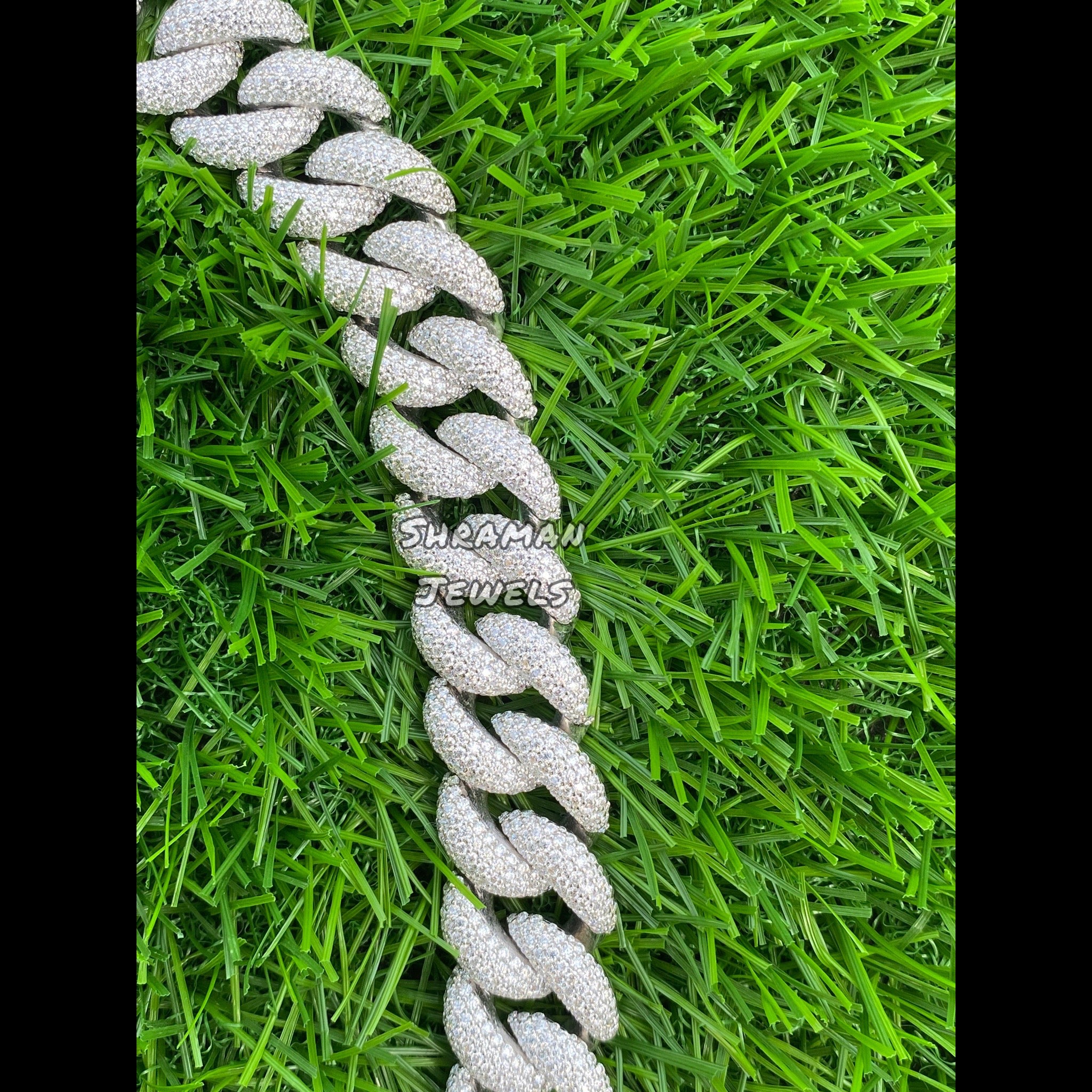 20MM Iced Out VVS Cuban Chain – Ultimate Diamond Drip for men